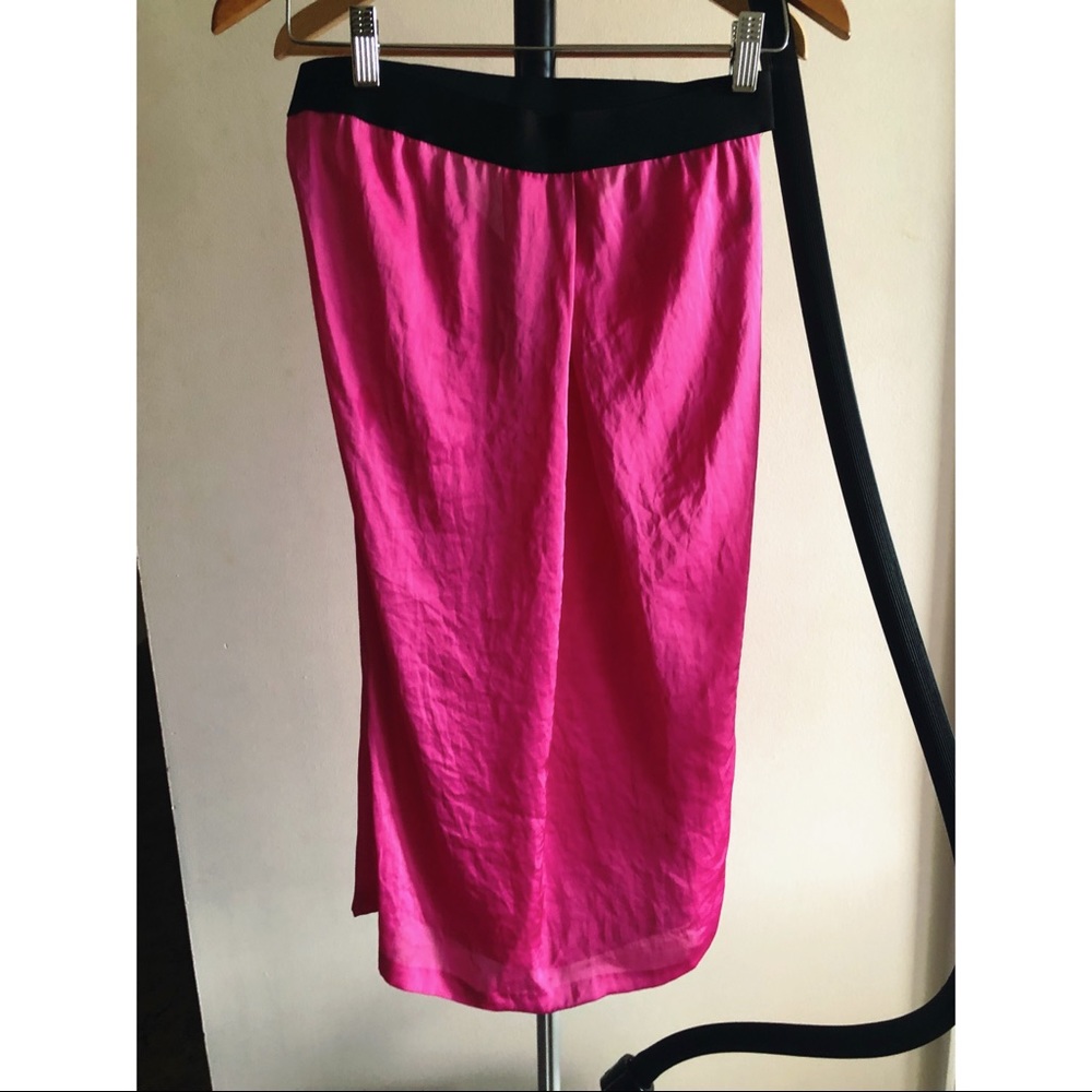 STILE BENETTON bright pink strapless dress